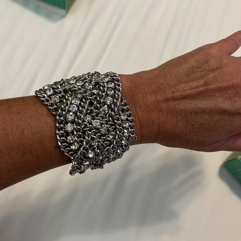 Stella & Dot Retired Vintage “Petra” bracelet with original package & box